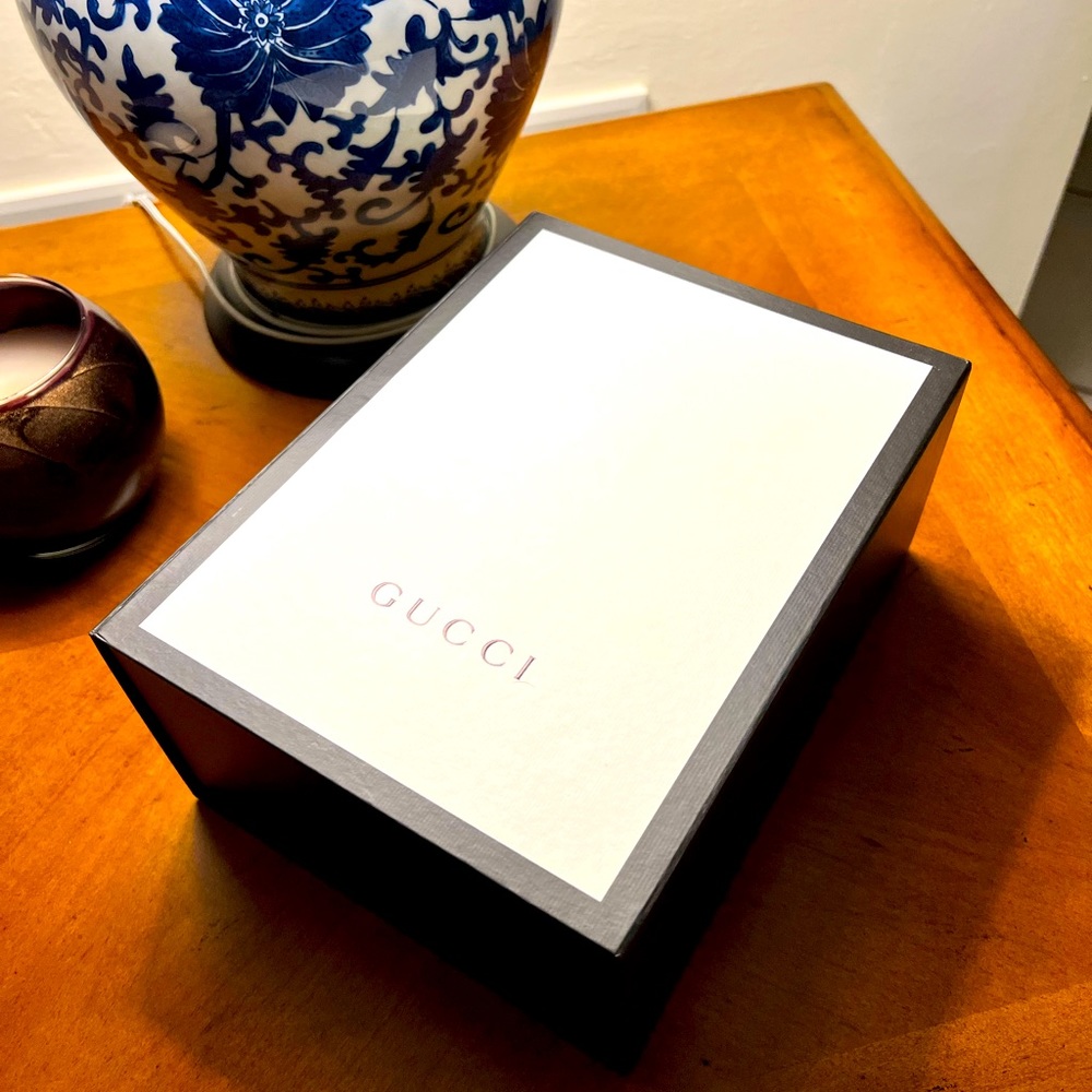 Gucci box